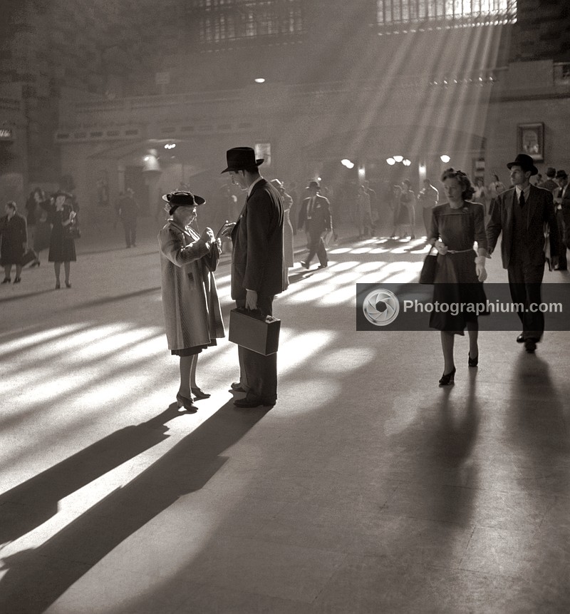 Grand Central. New York. 1941
