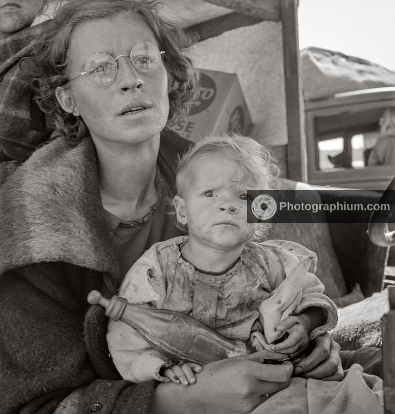 Mother and baby of family on the road. California. 1939
